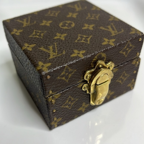 LOUIS VUITTON MINI MONOGRAM TRUNK - Picture 10 of 11